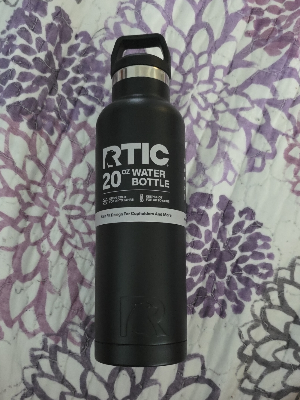 RTIC 20 oz Black Insulated Water Bottle